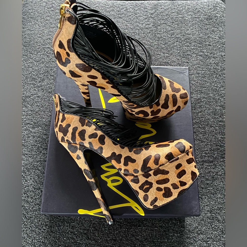 Women’s Exotic Leopard Print London Trash Platform Sexy High Heels Size 9 😍